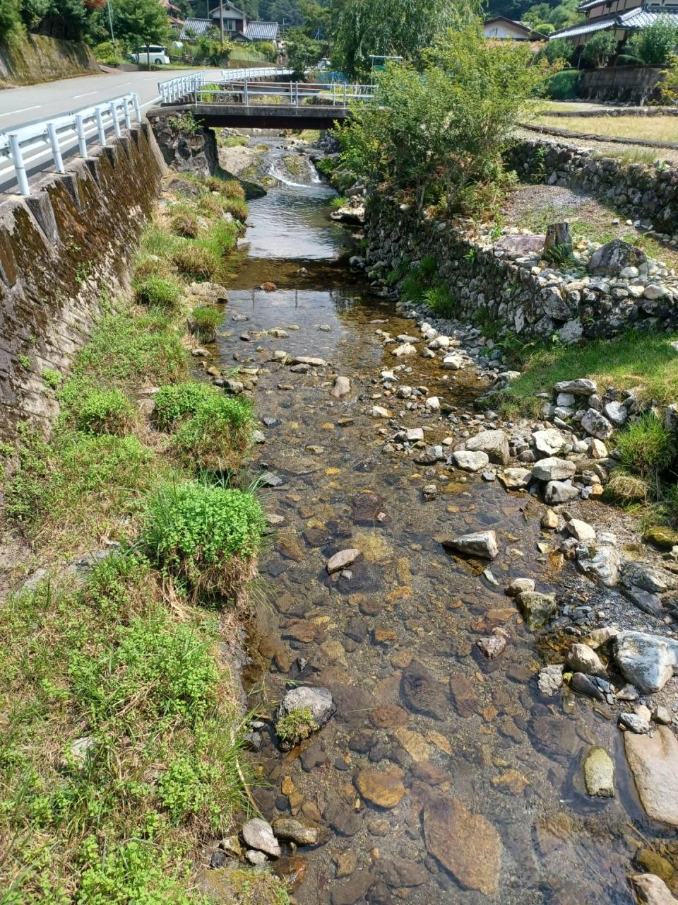 川のせせらぎに癒される古民家物件です！